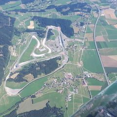 Flugwegposition um 11:40:27: Aufgenommen in der Nähe von Gemeinde Fohnsdorf, Fohnsdorf, Österreich in 2427 Meter